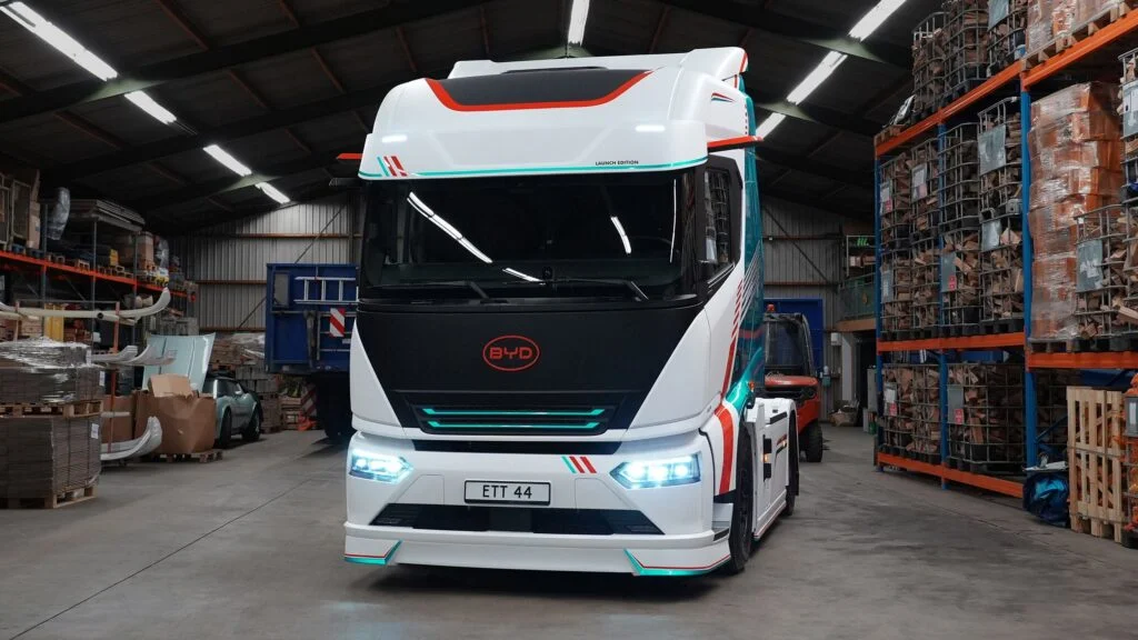 BYD ETT 44 Electric Truck Outclasses Tesla Semi in Key Performance Areas